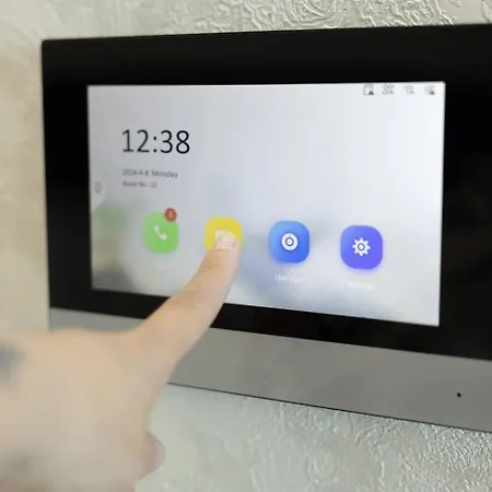 Ivory Seafront With Views!- Fl 9 By Homely Appartement