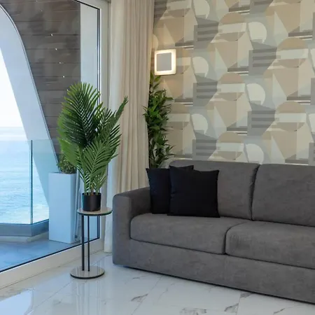 Ivory Seafront With Views!- Fl 9 By Homely * St. Paul's Bay