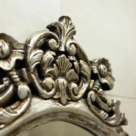 Ivory Seafront With Views!- Fl 9 By Homely