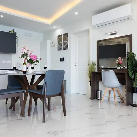 Ivory Seafront With Views!- Fl 9 By Homely Apartment St. Paul's Bay