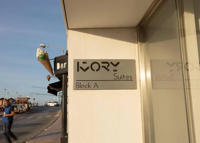 Ivory Seafront With Views!- Fl 9 By Homely * St. Paul's Bay