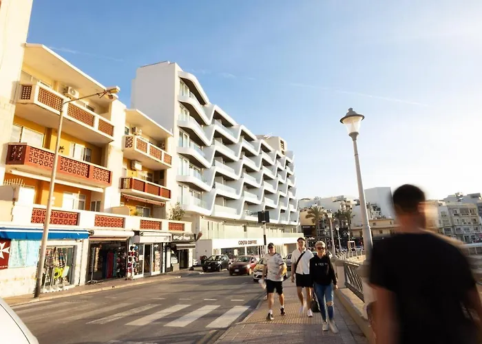 Ivory Seafront With Views!- Fl 9 By Homely Appartement