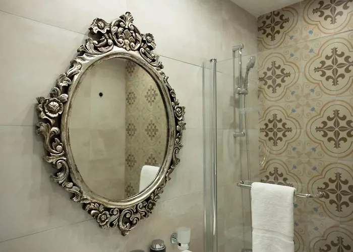 Ivory Seafront With Views!- Fl 9 By Homely Apartamento